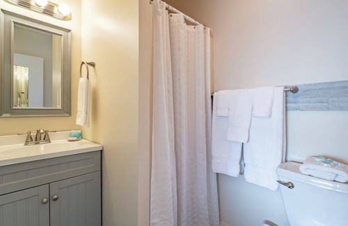 Rehoboth Beach Hotel | Family Friendly Stay w/Kitchen | Ocean Glass Inn | Free Parking & B'fast