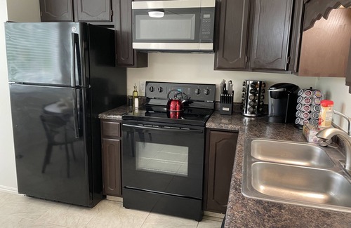 Canyon Rim Casa | Family Friendly | Skiers Welcome | Sleeps 11 | Washer/Dryer | Smart TVs | Garage