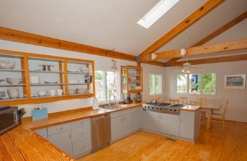 Croatan Beach Casa | Family-Friendly Sail Away Home with Billiard and Built-in Spa on the Deck by RedAwning