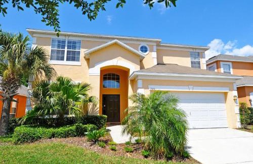 Seasons Casa | Family Friendly Vacation Home with South Facing Pool - Hot Tub - Game Room - Near Disney