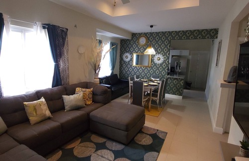 Lucea Casa | Family-friendly villa - 5 mins from the beach!