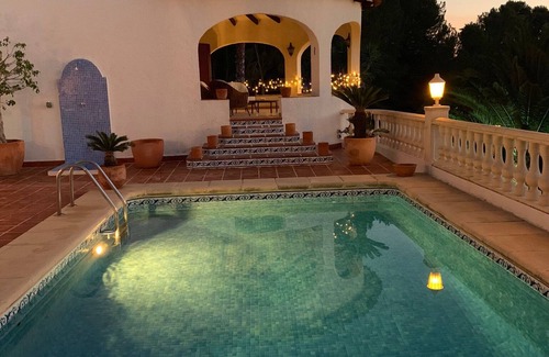 Benissa Coast Villa | Villa familiar en Moraira con preciosa terraza exterior y piscina
