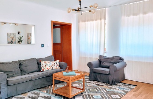Kissvabhegy Condominio | Family friendly villa Budapest