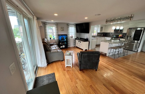 Sandwich Casa | Family friendly w/Ocean Views, minutes walk to beaches, restaurants & marina