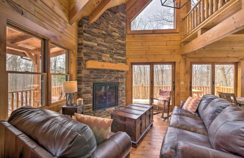 Bladensburg Casa | Family-Friendly Warsaw Cabin with Deck and Fireplace!
