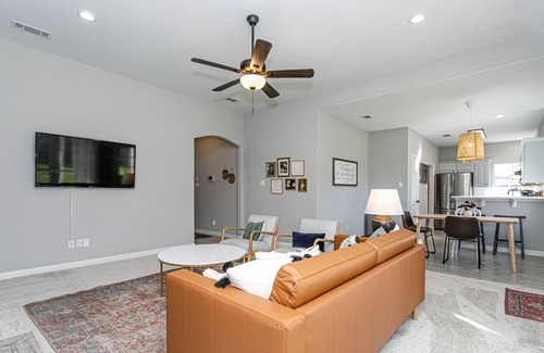 Weatherford Casa | Family Friendly Weatherford Corporate Rental