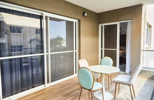 Accra Apartamento | Family-Friendly & Work-Friendly Elegant Apartment close to shopping mall & beach