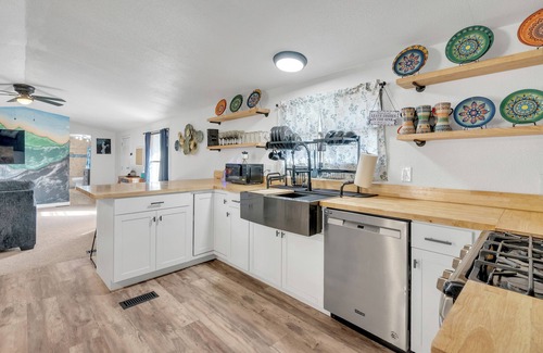 El Paso Casa | Family Fun! 6 miles to Sunland Park Race Track!