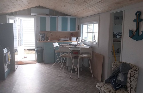 Shediac Cabaña | Family fun and sun at Shediac NB. Cottage located in an excellent location.
