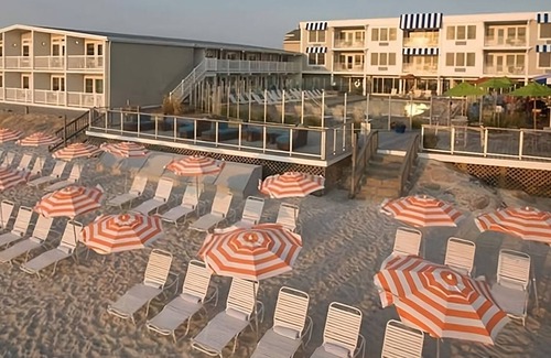 Silver Beach Casa | Family Fun at Mashpee River Reservation! 4 Modern Units, Pets Allowed, Pool!