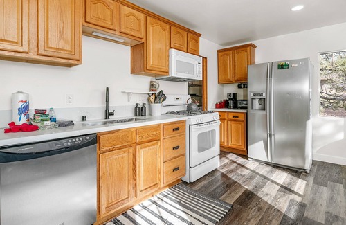Fawnskin Casa | Family Fun Cabin - 5 Bedroom, Game Room, Hot Tub and Lake Views!