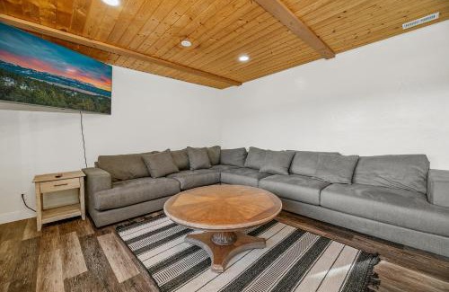 Fawnskin Casa | Family Fun Cabin - Mountain home with Game Room, Hot Tub and Lake Views!