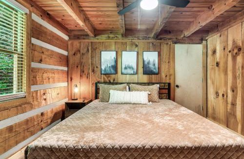Gatlinburg - Pigeon Forge Chalet De Esquí | Family Fun Cabin on Bluff Mountain-Hot Tub & Game Room