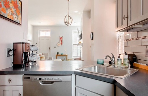 Lafayette Square Casa | Family Fun in Lafayette Square / ABODEbucks
