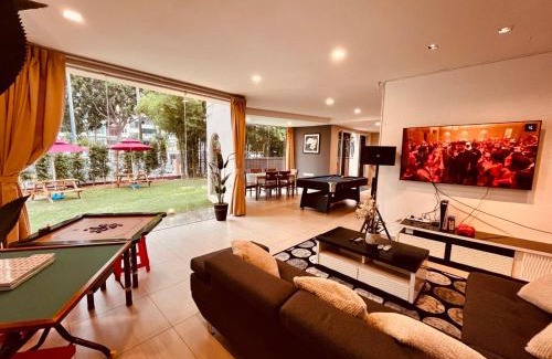 Tanjung Bungah Casa | Family Fun Private Pool Villa with KTV, BBQ, PS5, POOL TABLE, KITCHEN just 2-Minute Drive to Tanjung Bungah Beach