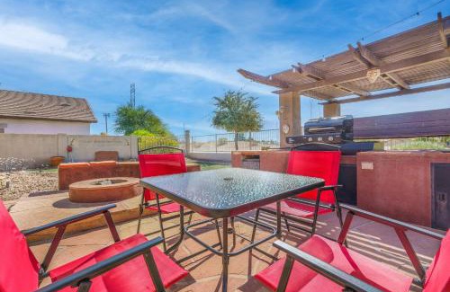 Coldwater Springs Casa | Family Fun Retreat Themed Rooms BBQ & Golf Course