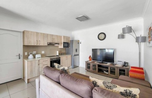 Big Bay Apartamento | Family fun-sea,sand,surf- Secure-pool, balcony