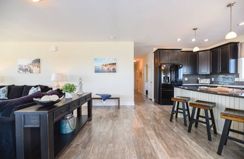 Long Neck Casa | Waterfront Family Vacation (Unidad 546) 4 habitaciones / 3 baños Pet Friendly Home!