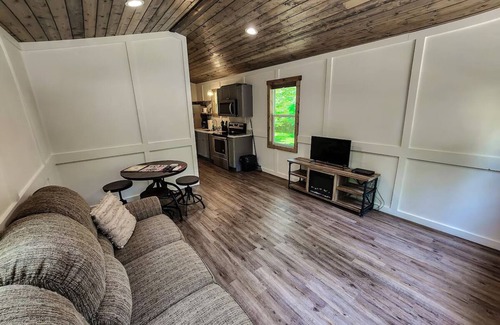 Guntersville Apartamento | Family Get Away Tiny House Cabin with Bunk Room+Pet Friendly! Lake Guntersville