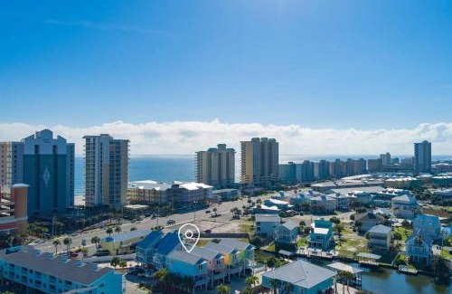 Gulf Shores Casa | Family Getaway! Blue Bungalow w Pool! 4min Walk to Beach!