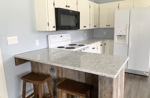 Lake Leelanau Casa | Family Getaway, Minutes away from Leland, Lake Leelanau, Suttons Bay