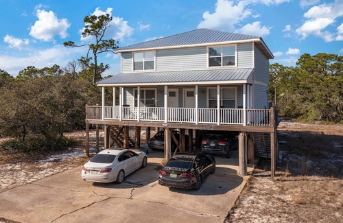 Surf Side Shores Casa | Private Beach-Private Pool-Easy walk to the Beach!