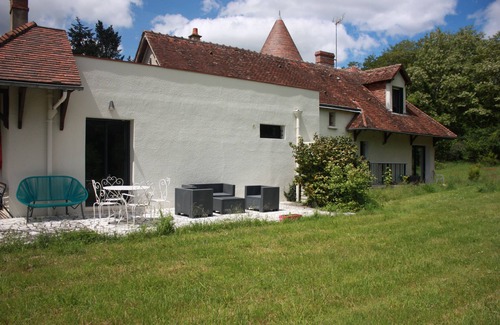 Pruniers-en-Sologne Casa | Family gîte in the countryside, near Beauval Zoo and the Loire castles!