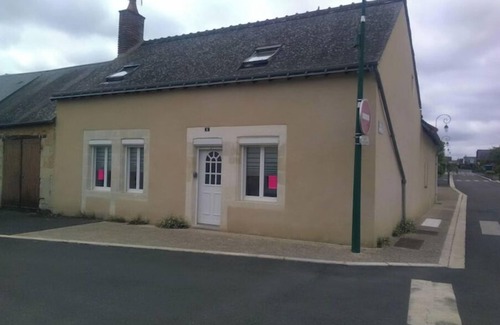 Villiers-au-Bouin Casa | Family gîte in the heart of the village