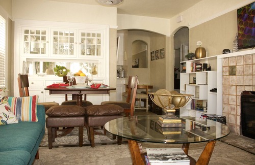 Oakland Casa | Family/Group Friendly*Fast WiFi*FRE Parking*Private YD/Patio, Centrally located urban oasis * fast