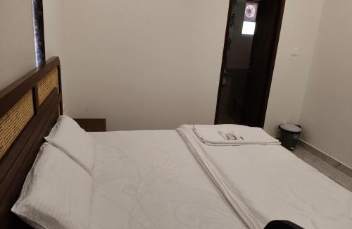 Varanasi Nagar Nigam Casa | Family guest house