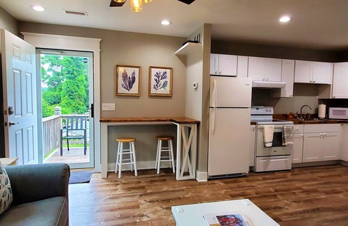 Manteo Apartamento | Family Guesthouse - 1 mile to Downtown Manteo
