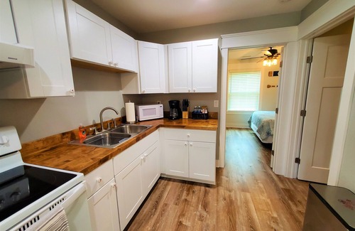 Manteo Apartamento | Family Guesthouse - 1 mile to Downtown Manteo
