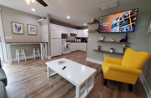 Manteo Apartamento | Family Guesthouse - 1 mile to Downtown Manteo