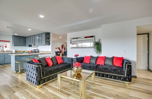 Silver Lakes Country Club Casa | Family Helendale Home - Private Dock & Fire Pit!