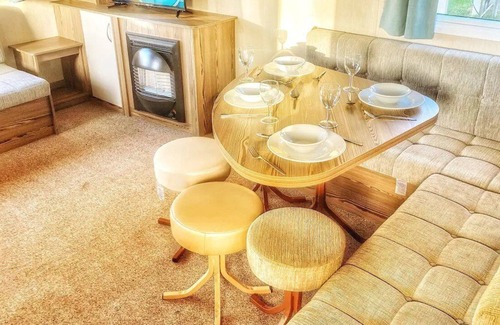 St Leonards-On-Sea Casa | Family Holiday Home 5 minutes walk to main entertainment venue