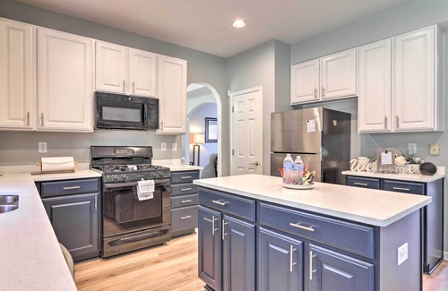 Stockbridge Casa | ¡NUEVO! Casa familiar, 23Mi a DWTN Atlanta y acuario