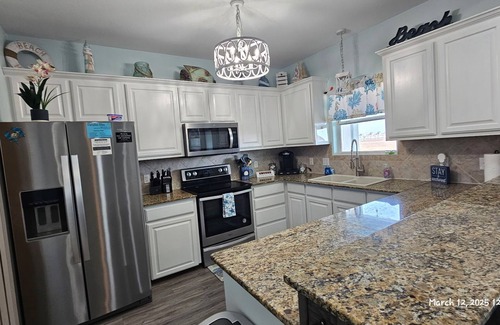 Port Aransas Casa | Family home, Beach, Ocean views, Community headed pool & hot tub, game room