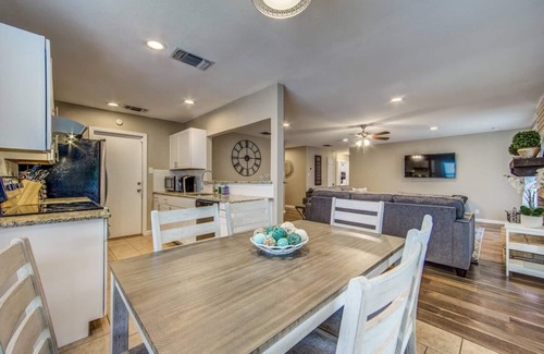 Heritage Casa | Family home: Close to Seaworld w/ Pool & Game Room