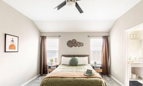 Southeast Arlington Casa | Family Home close to AT&T Stadium w Game Room and Large Patio