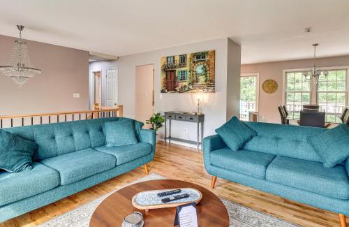 Monroe Casa | Family Home Close to Warwick, 5 Mi to Lake!