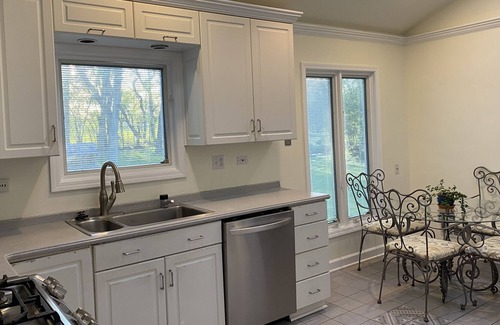 Flossmoor Casa | Family Home in Flossmoor on the Golf Course