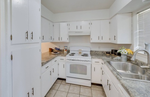 Fort Worth Casa | Family Home in Fort Worth: Pets Welcome!