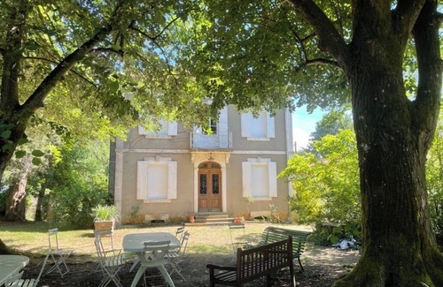 Panjas Cabaña | Family home in green setting near village, municipal swimming pool, nogaro