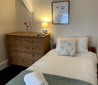 Angle Casa | Family home in Pembrokeshire Coast National Park