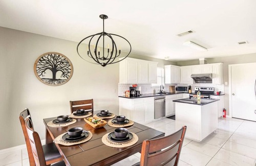 Southeast Arlington Casa | Family Home| Large Patio| Game Room| AT&T Stadium