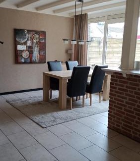 Municipality of Halderberge Casa | Family home near the city center!