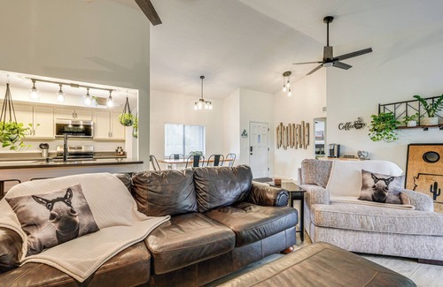 Gilbert Casa | Family Home on > 2 Acres w/Stables in Gilbert!
