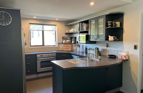 Arrowtown Casa | Family Home on Inverness - in the heart of Arrowtown!