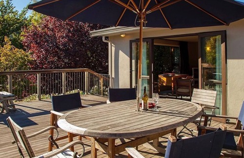 Arrowtown Casa | Family Home on Inverness - in the heart of Arrowtown!