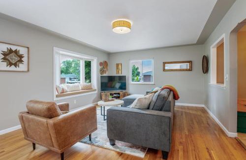 Dupont Casa | Family Home W Game Room & Backyard